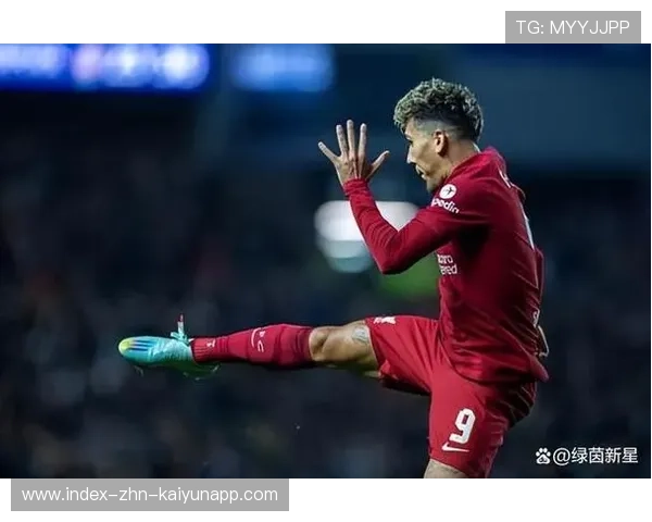 纽卡斯尔阿尔米隆内切弧线球再现经典招牌式射门